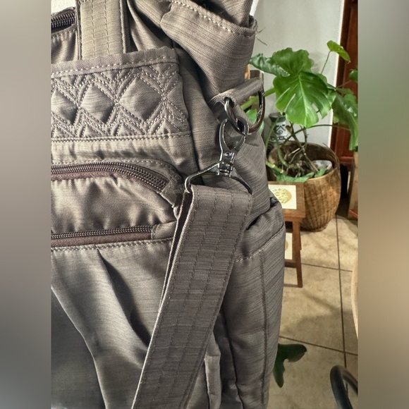 Lug Ace Nylon Convertible‎ crossbody tote bag baby bag - Picture 2 of 13